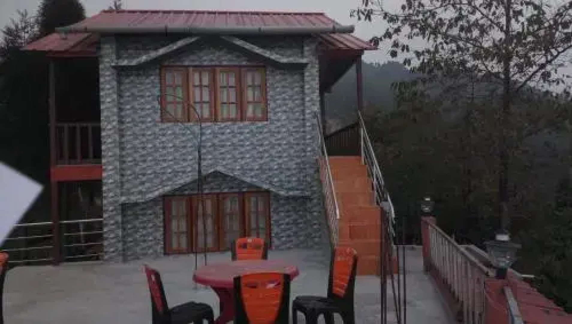 Vamoosetrail Mahal Diram