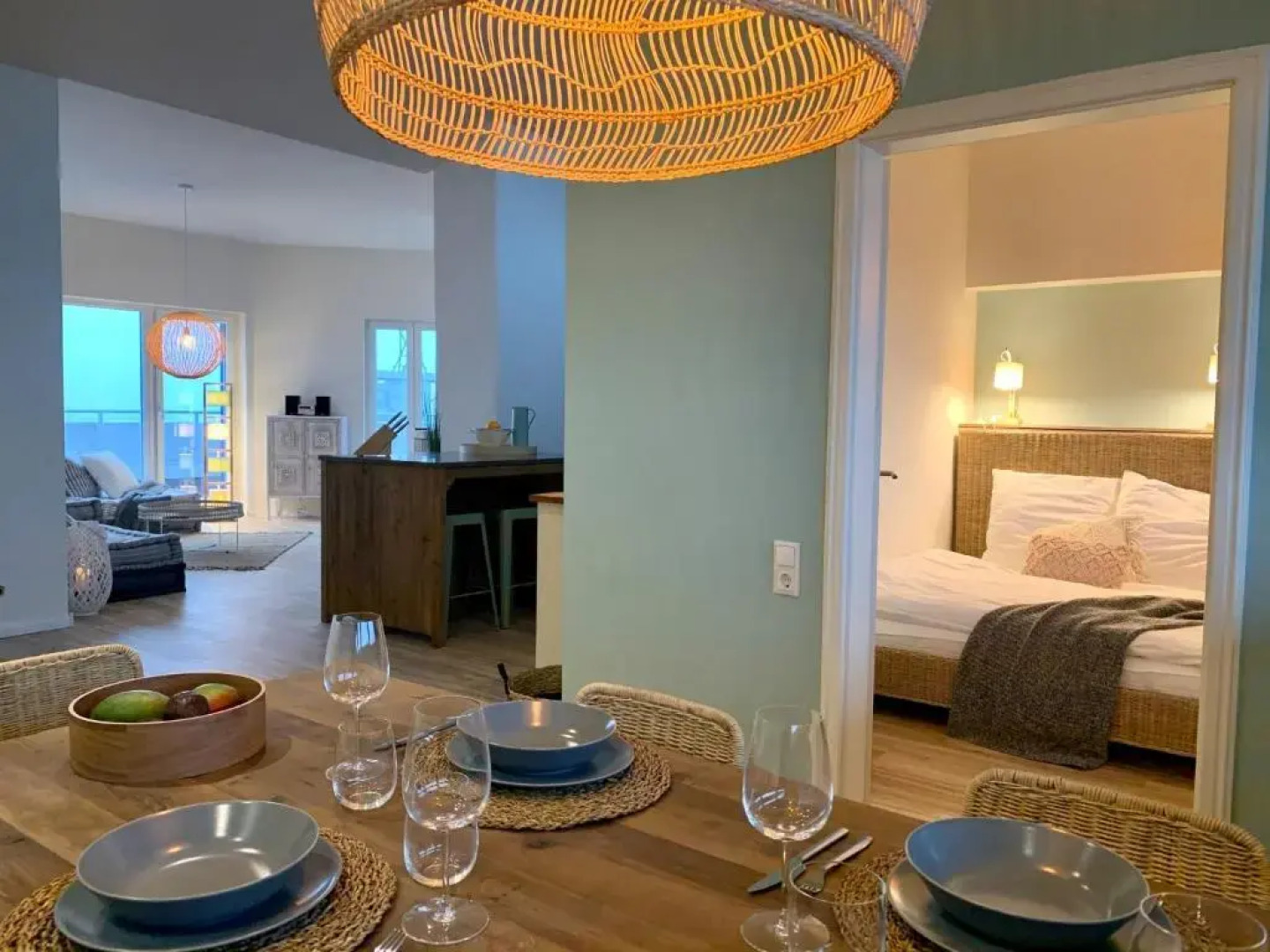 COAST HOUSE Sky Suite