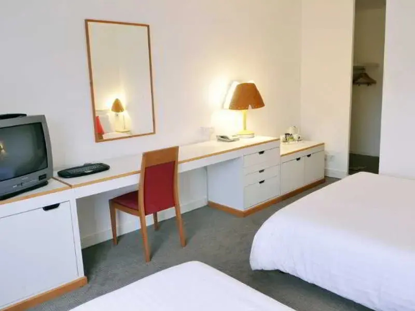 Legacy Plymouth International Hotel