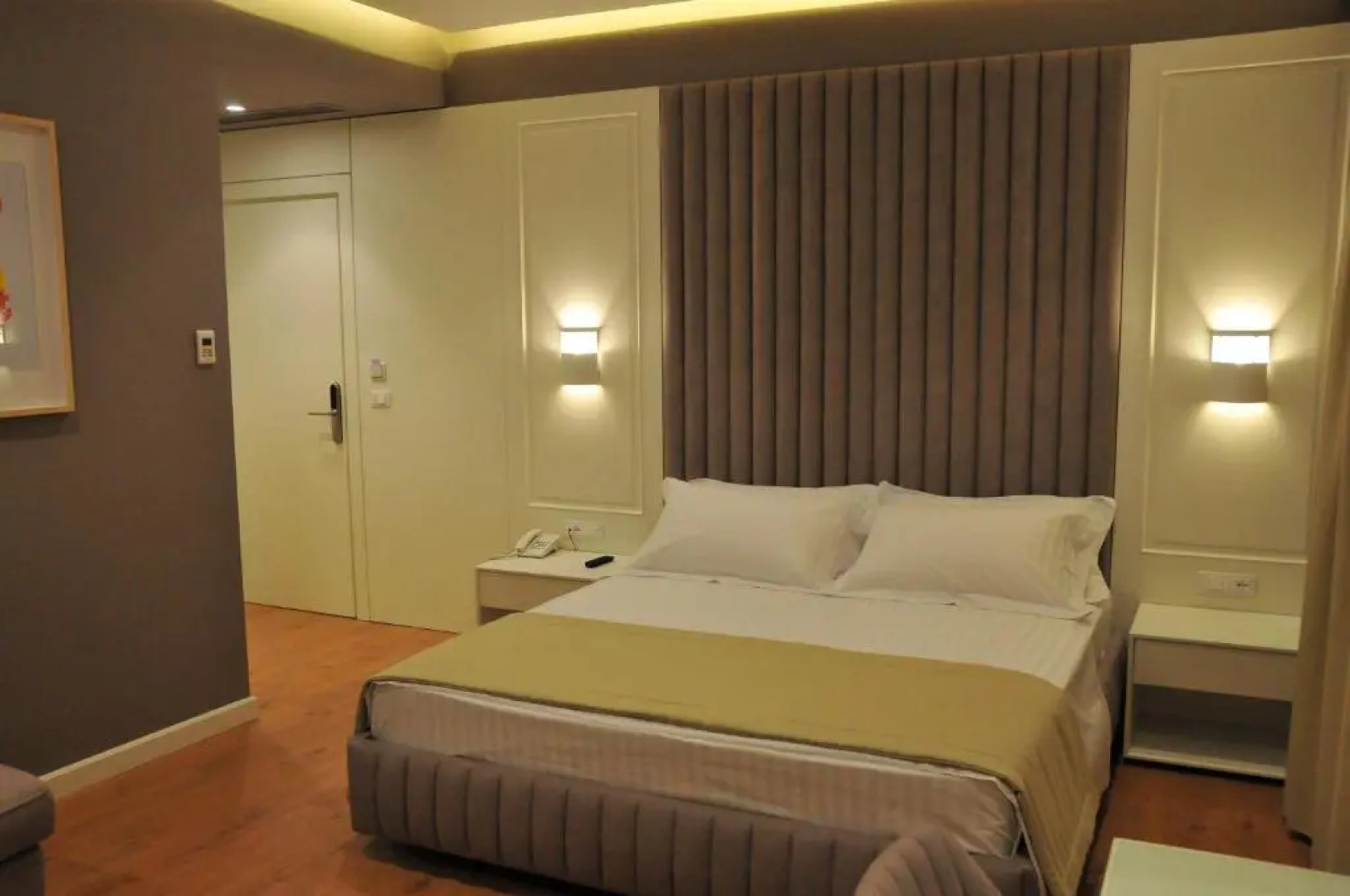 Paradise Beach Hotel