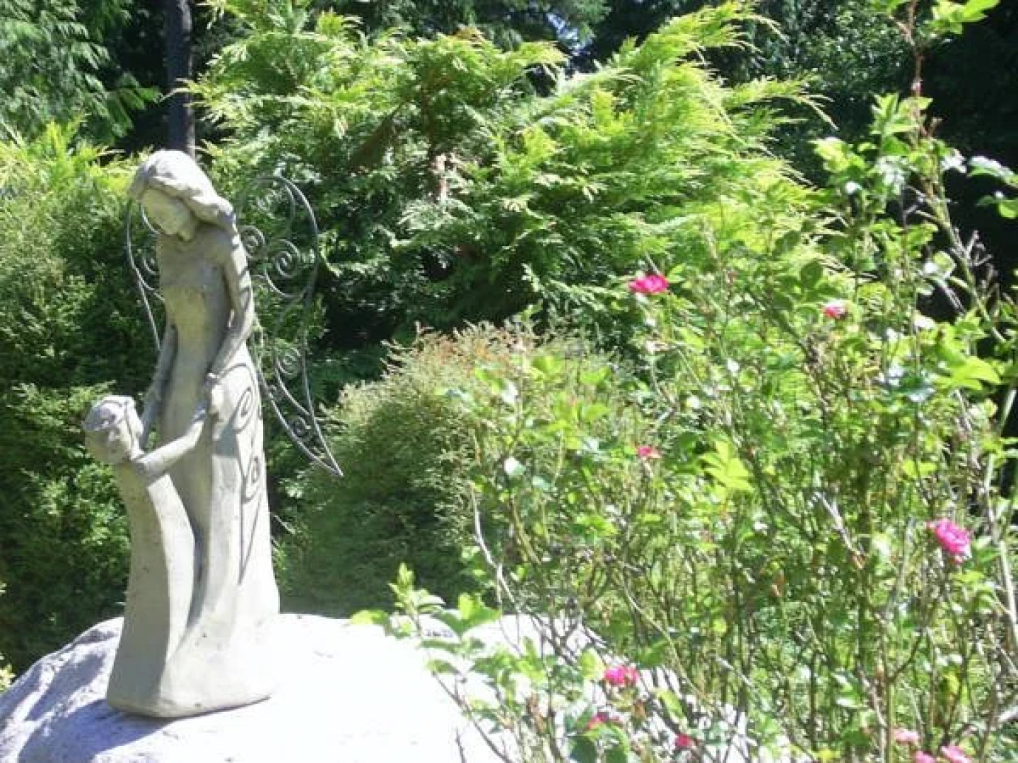 The Artist and The Quiltmaker - Victorian Bed and Breakfast