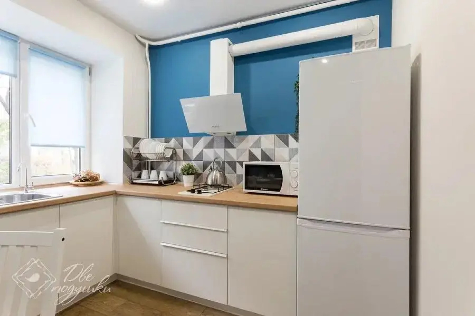 Две подушки на ул. Мальцева, д. 28