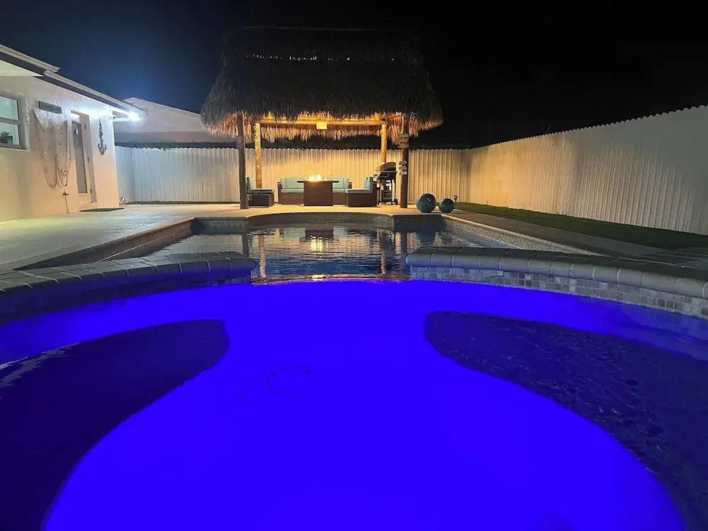 Maggie Home In Kendall - Pool And Tiki Bar