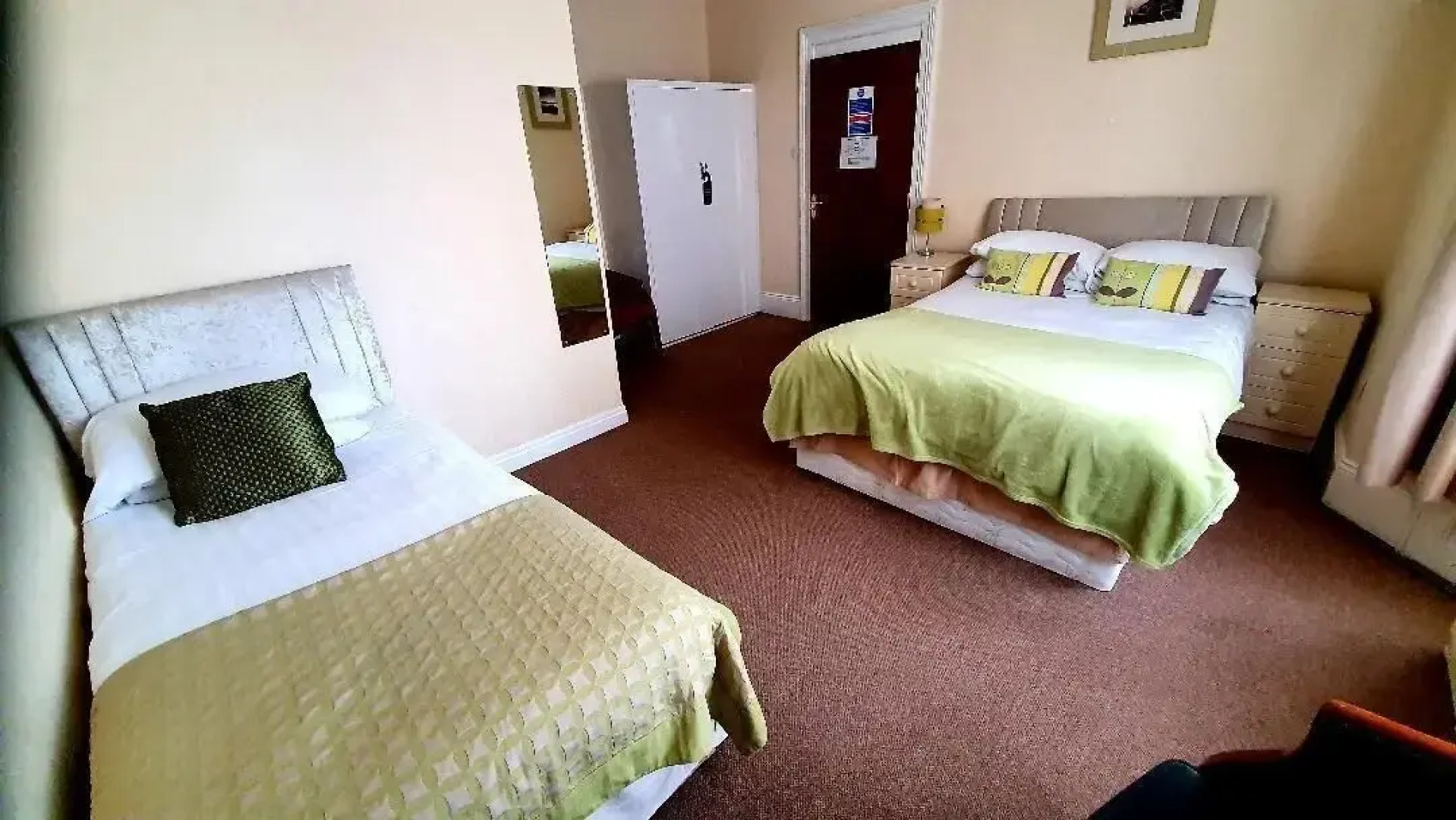 Rivelyn Hotel Bar & Restaurant