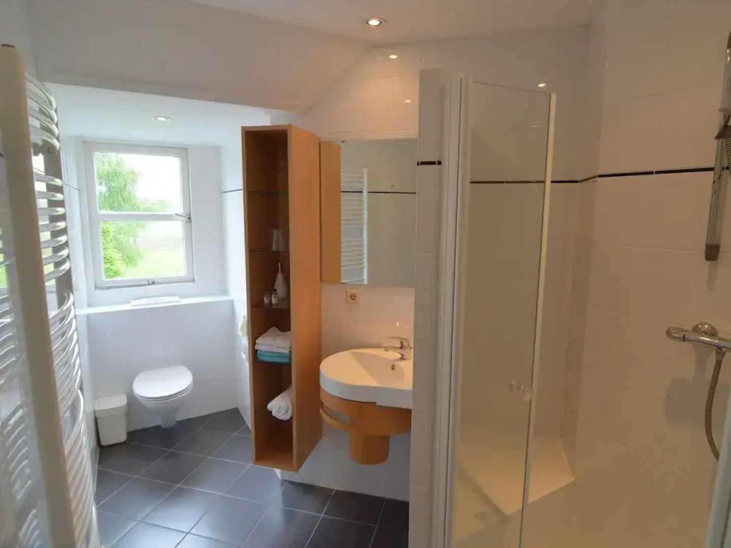 Lavishly Appointed Group Accommodation in a Quiet Location With Distant Views and a Swimming Pond