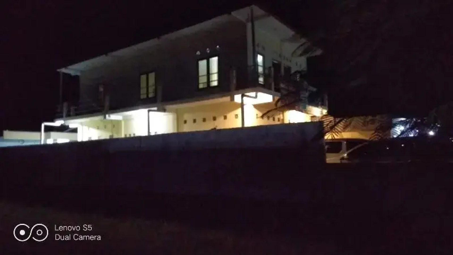 Rumah Singgah Peziarah Ganjuran by ZUZU