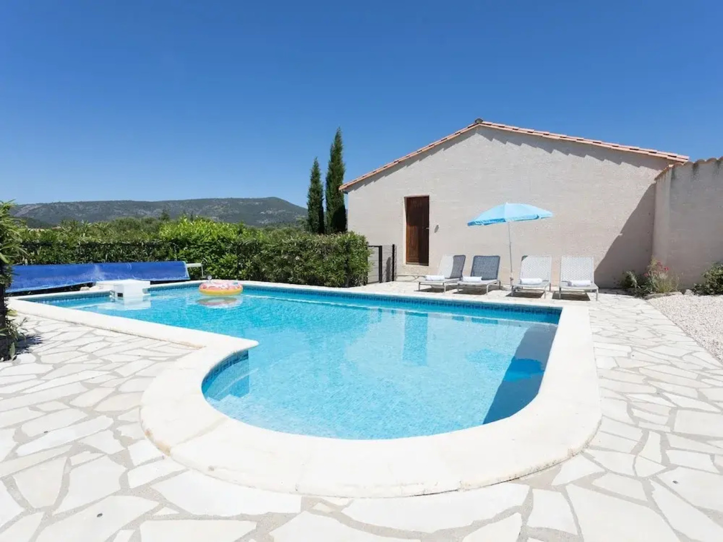 Cosy Villa in Félines-minervois With Swimming Pool