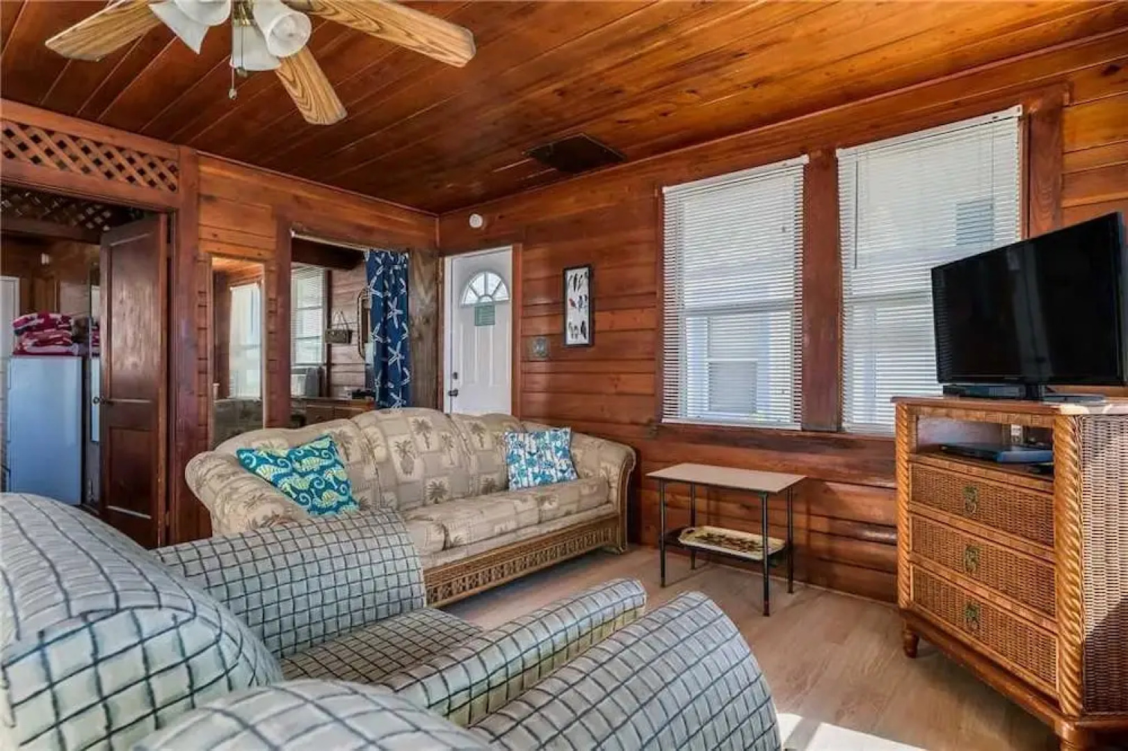 3 - Seahorse Cottages