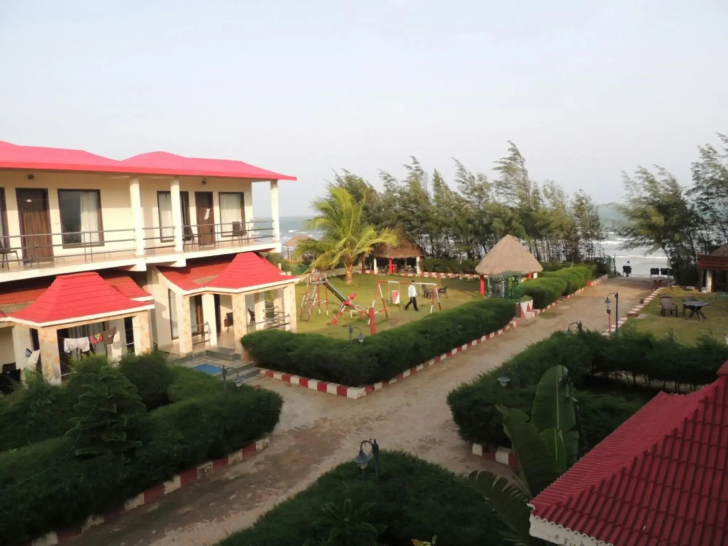 The Candlewood Park Beach Resort