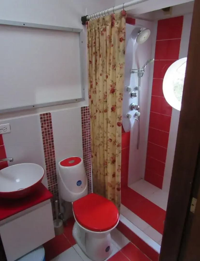 Maria Adelaida Hostal