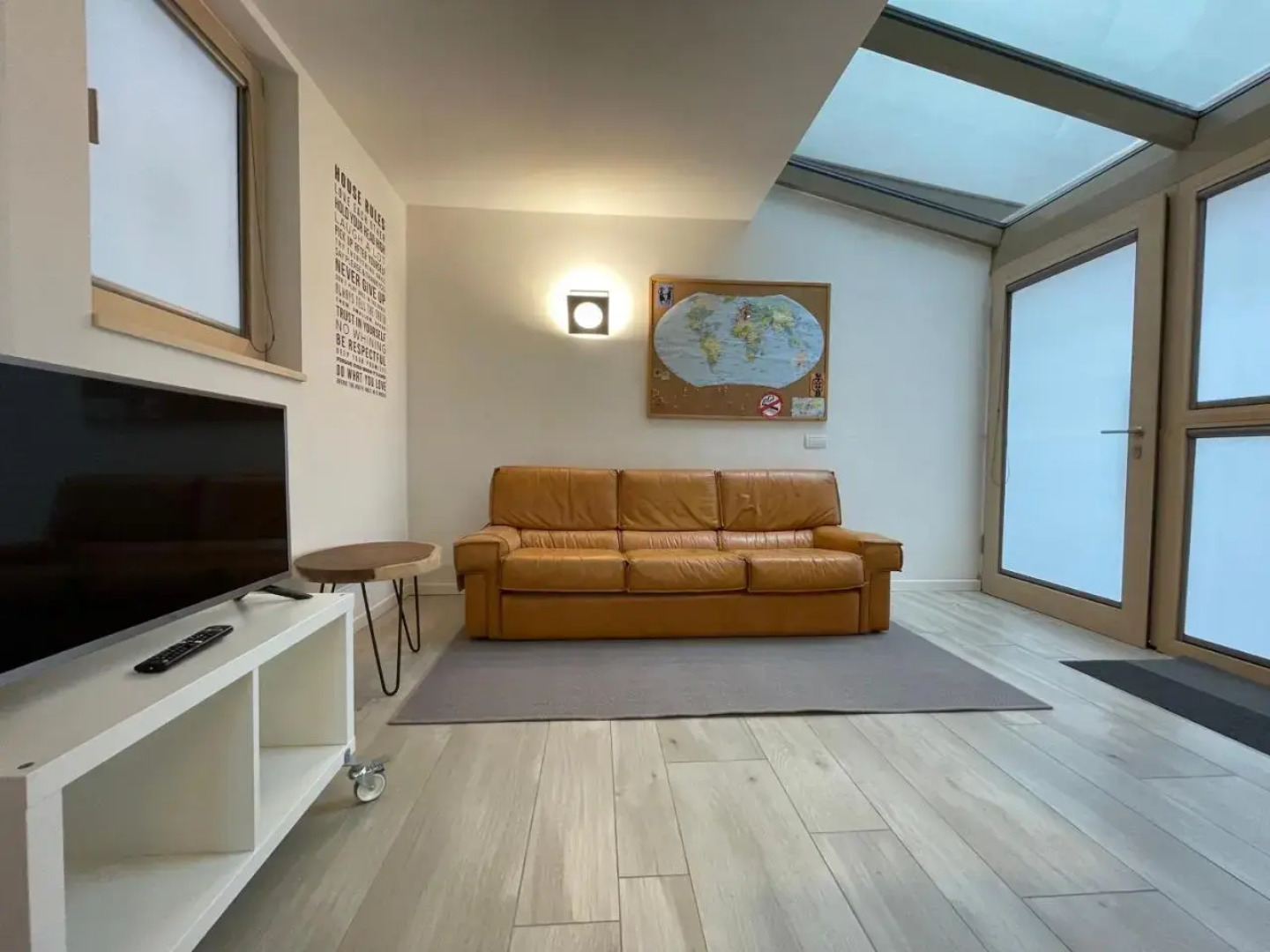 INTERNO 2 Este centro