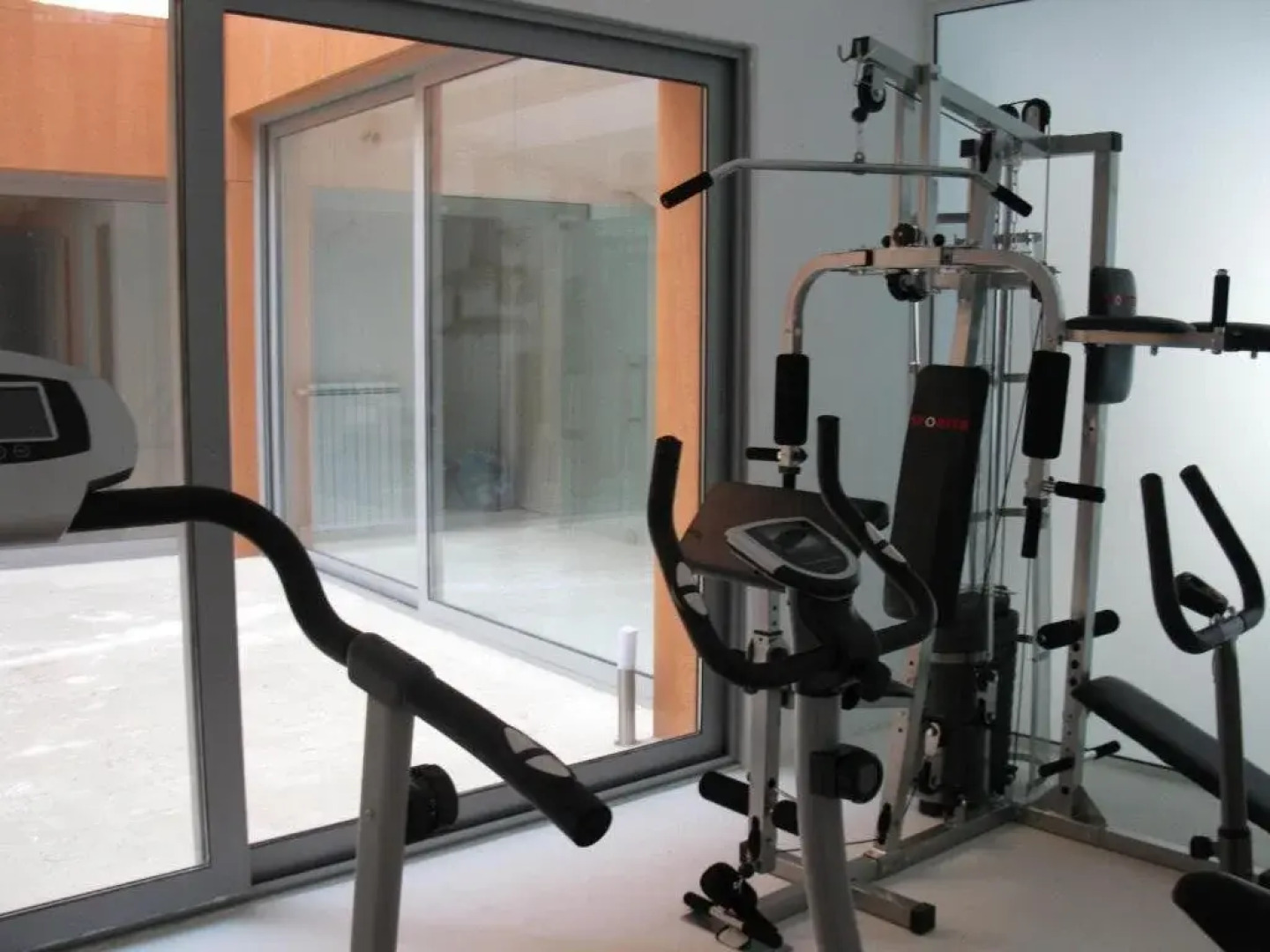 Family Hotel The Body