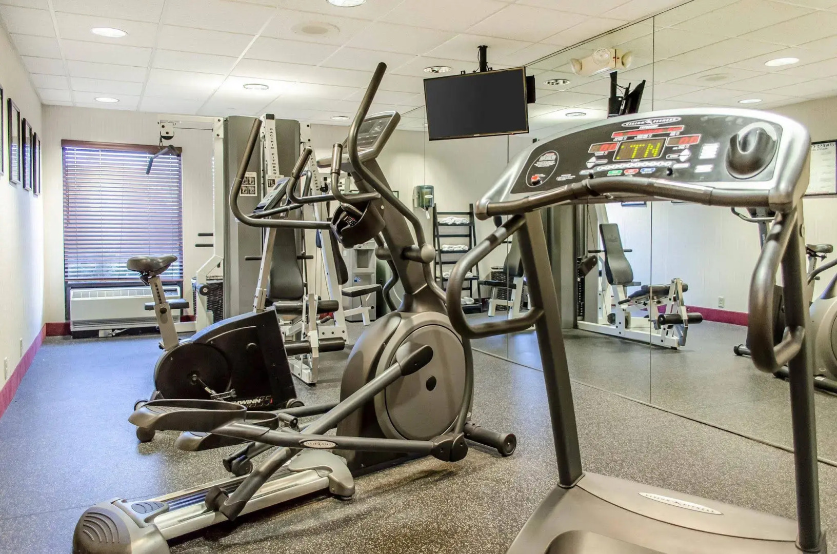 Comfort Inn & Suites York North