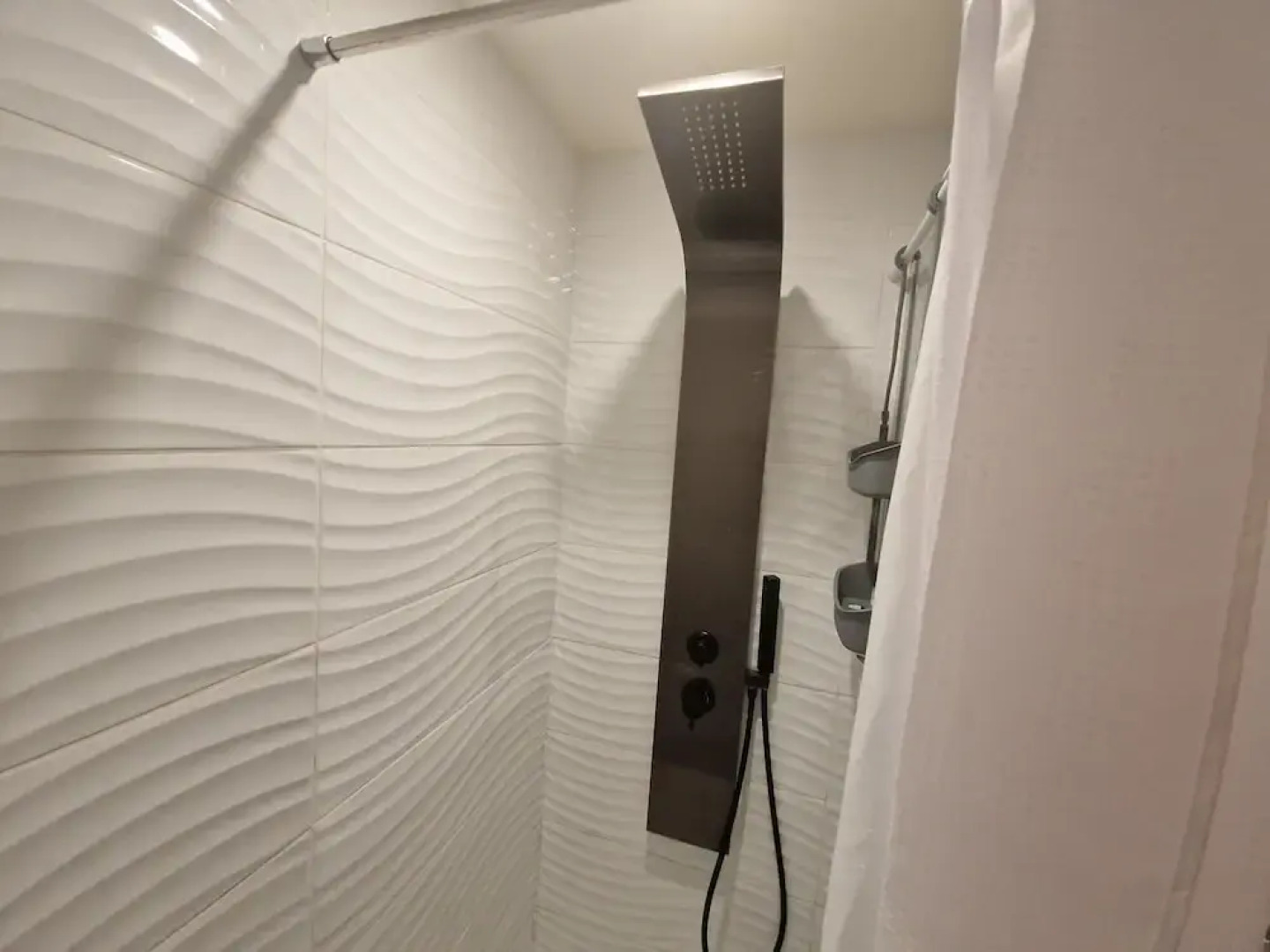 Apartment With Swimming Pool, Wifi