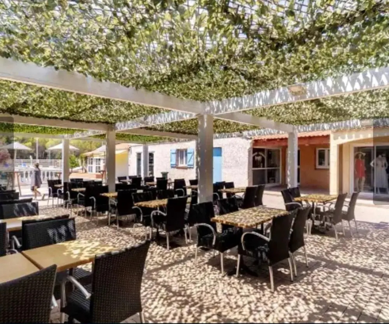 Bungalow With 3 Bedrooms in Puget-sur-argens, With Shared Pool and Furnished Garden