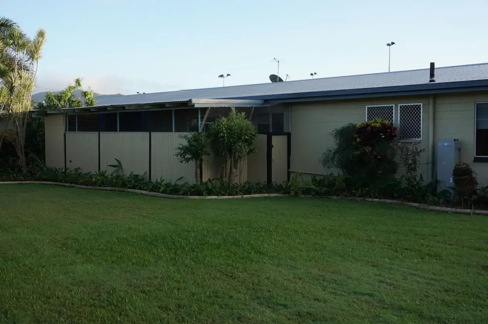 YAL Cairns - A Motel that makes a difference