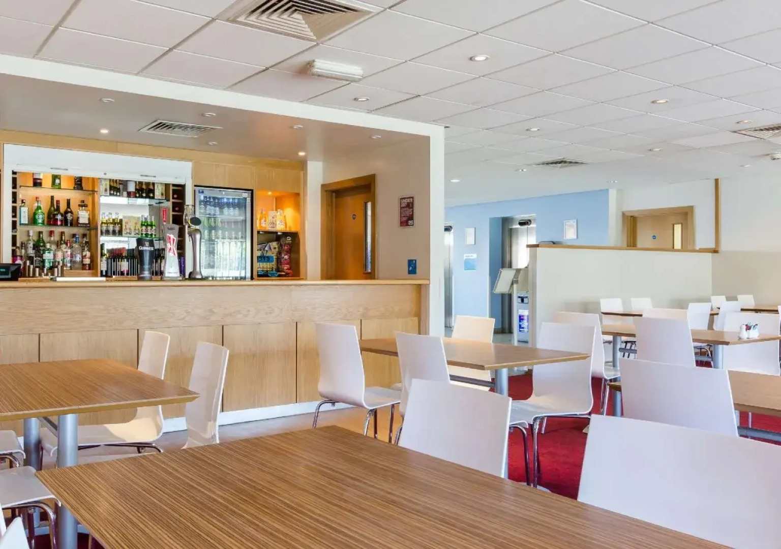 Travelodge Sunbury M3