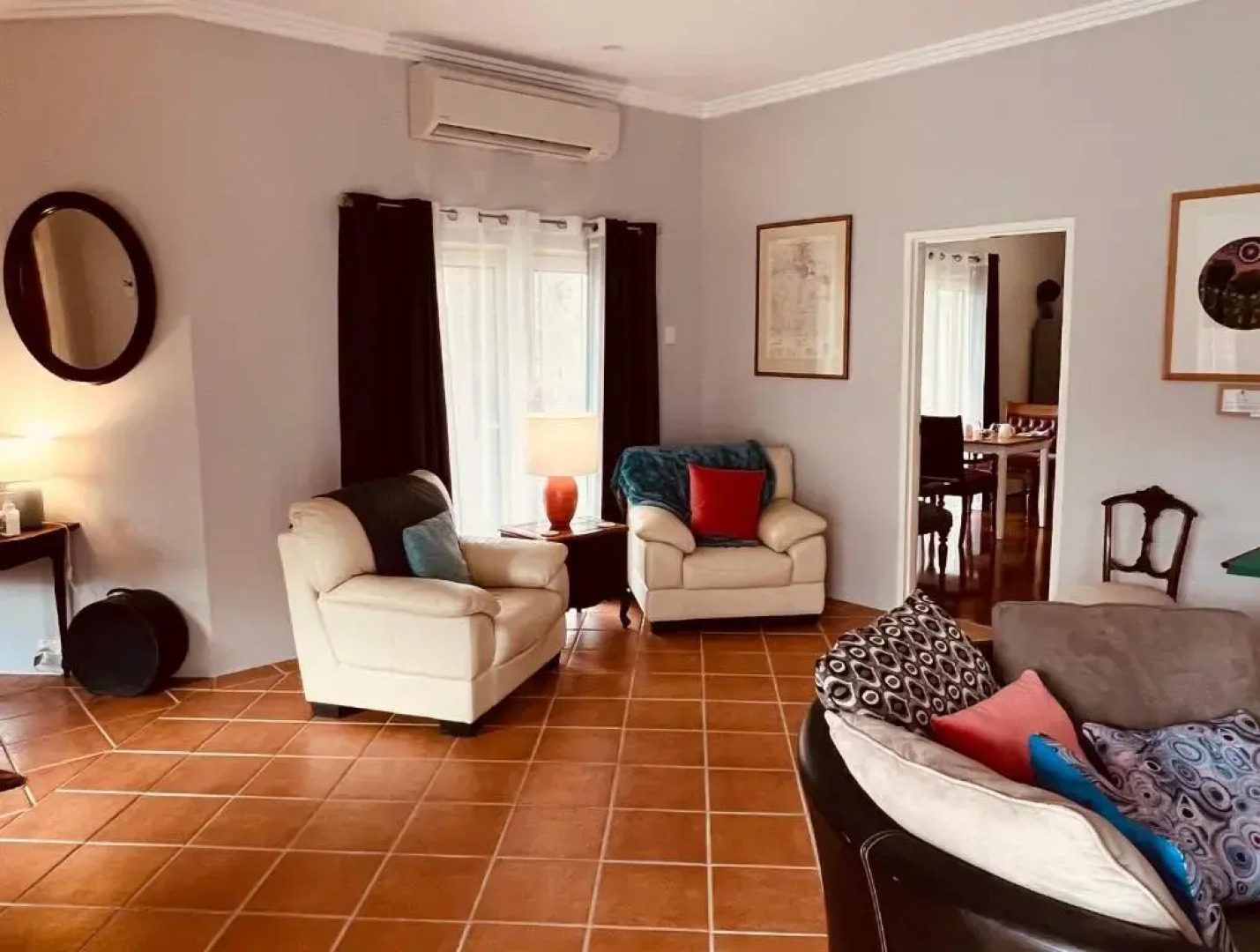 Gundaroo Manor Bed & Breakfast