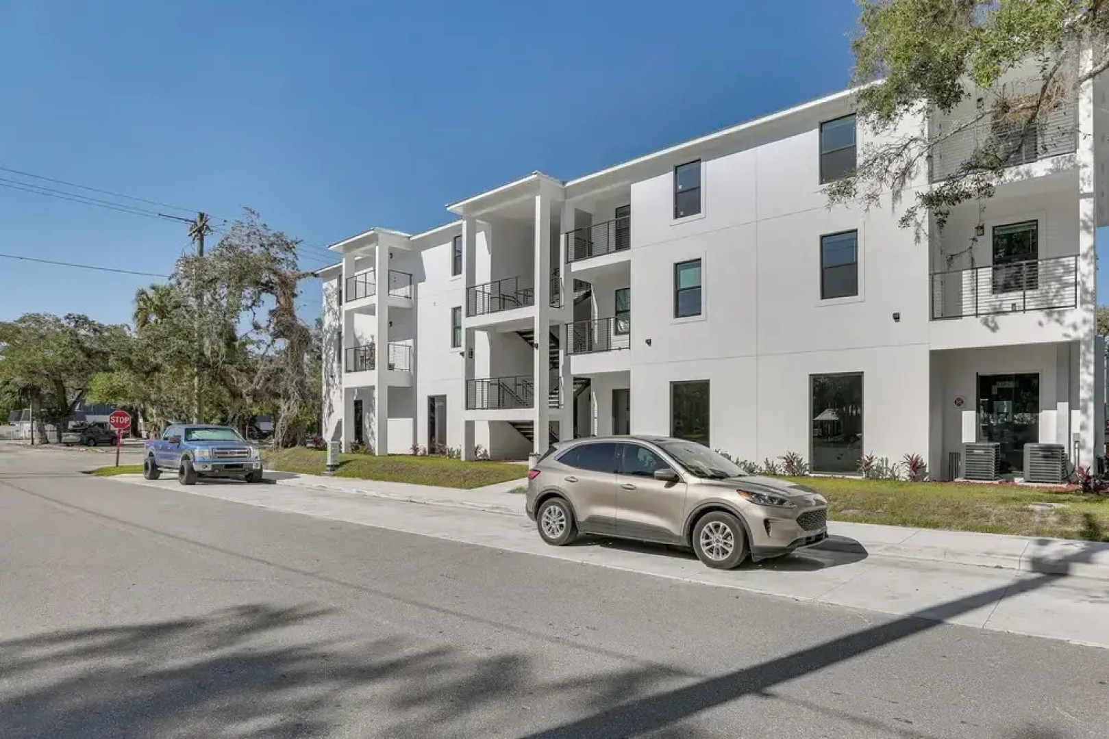 Walkable Downtown Labelle Apt w/ Private Balcony!