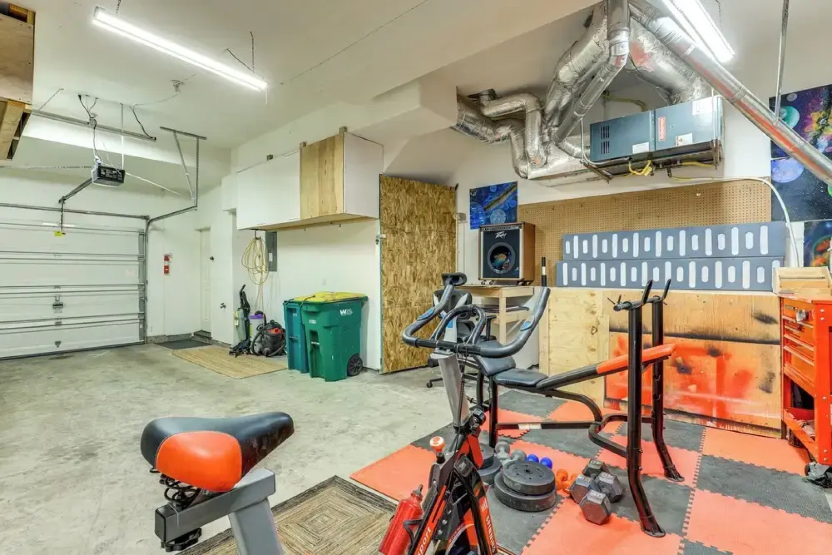 Walk to Mcmenamins Edgefield: Inviting Townhome!