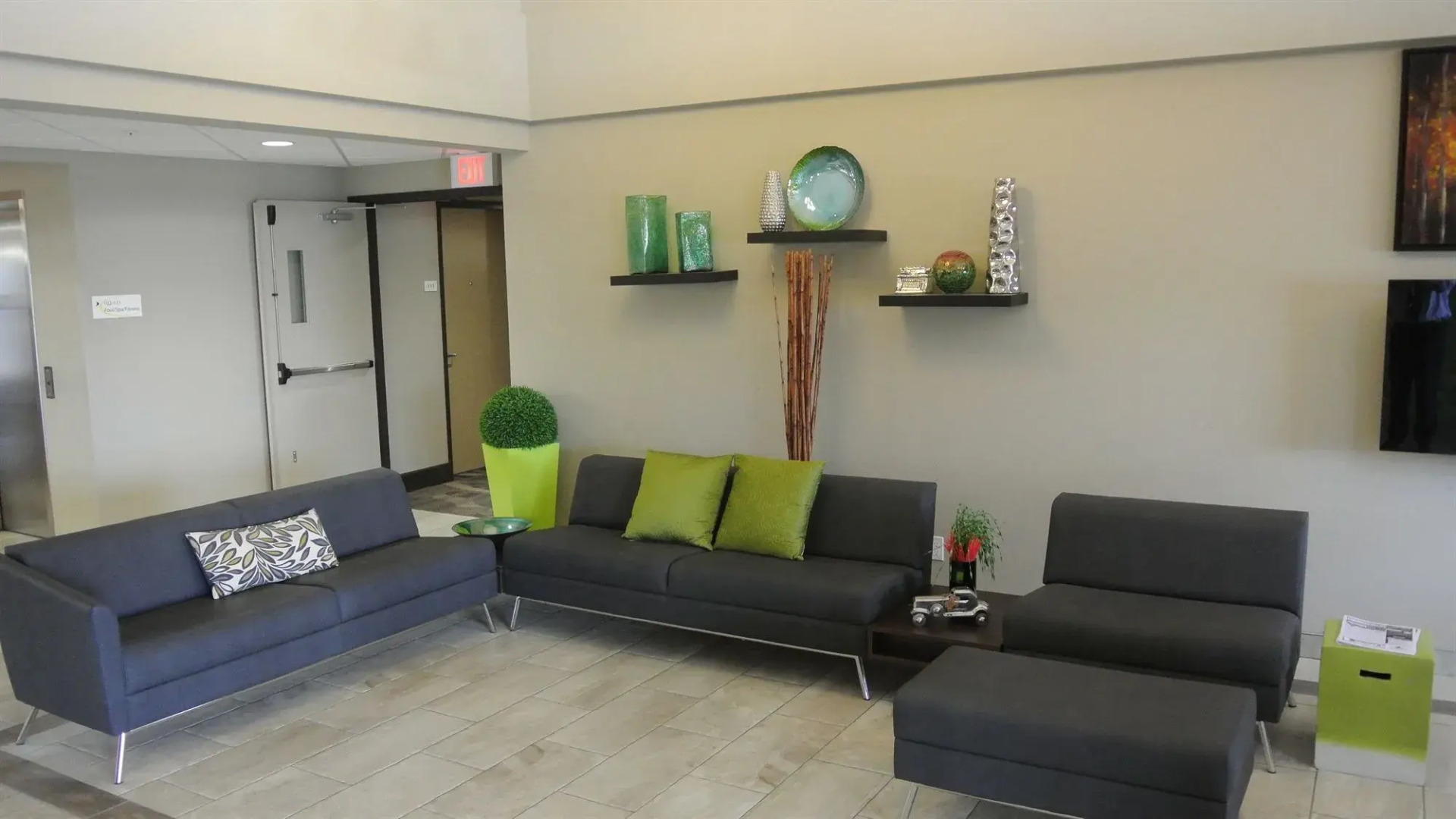 Home Inn and Suites Lloydminster