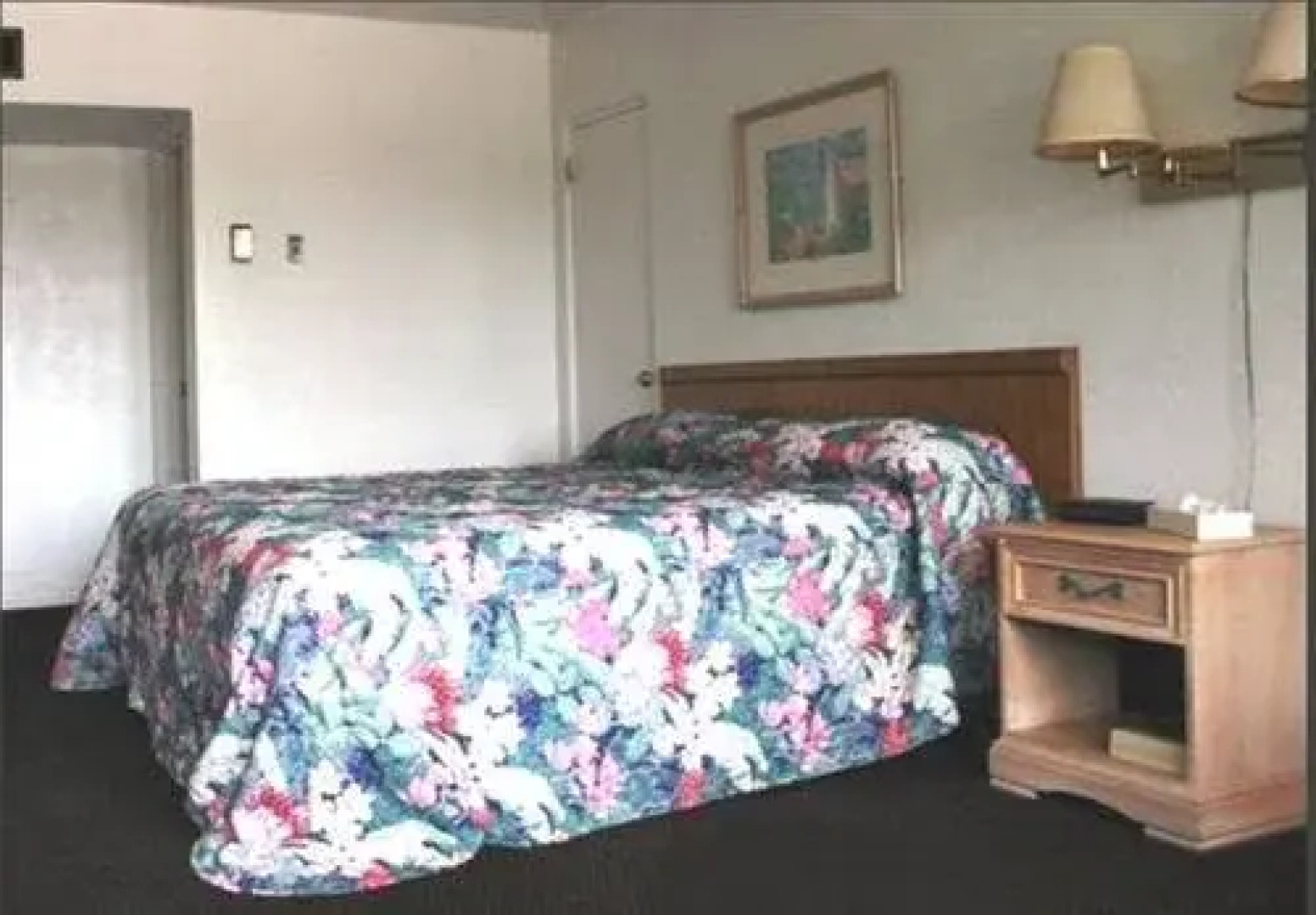 Fountain Inn & Suites