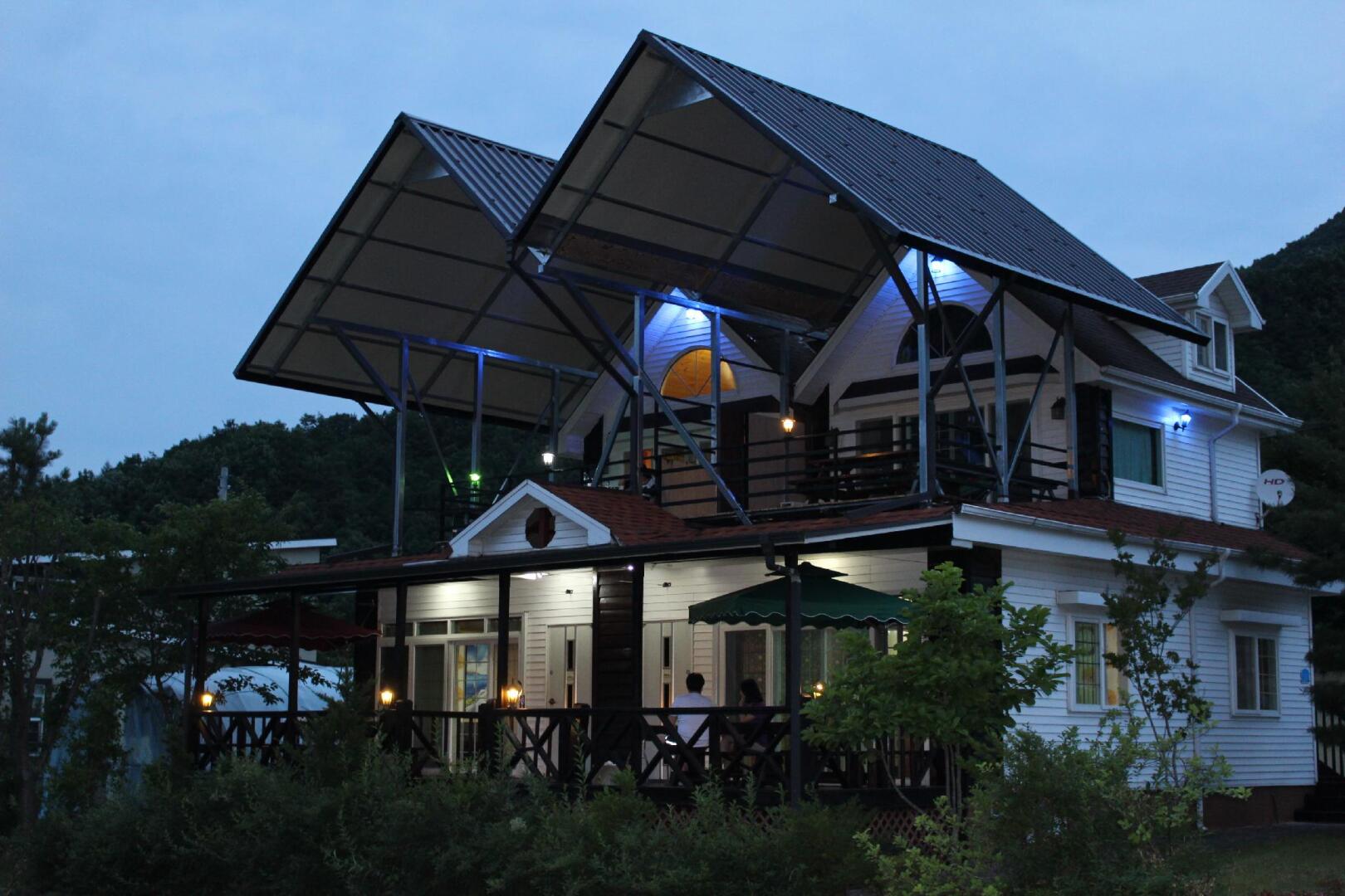 Moojoo Jeonmangdae Pension