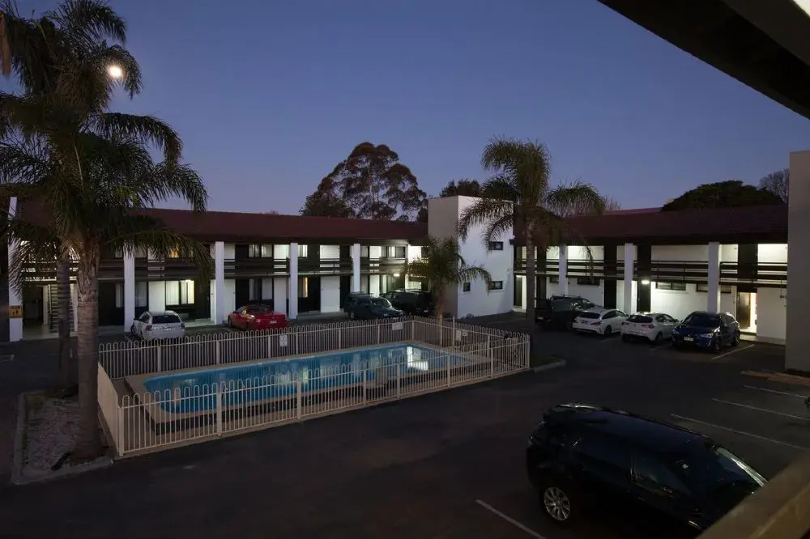 Econo Lodge Hacienda International