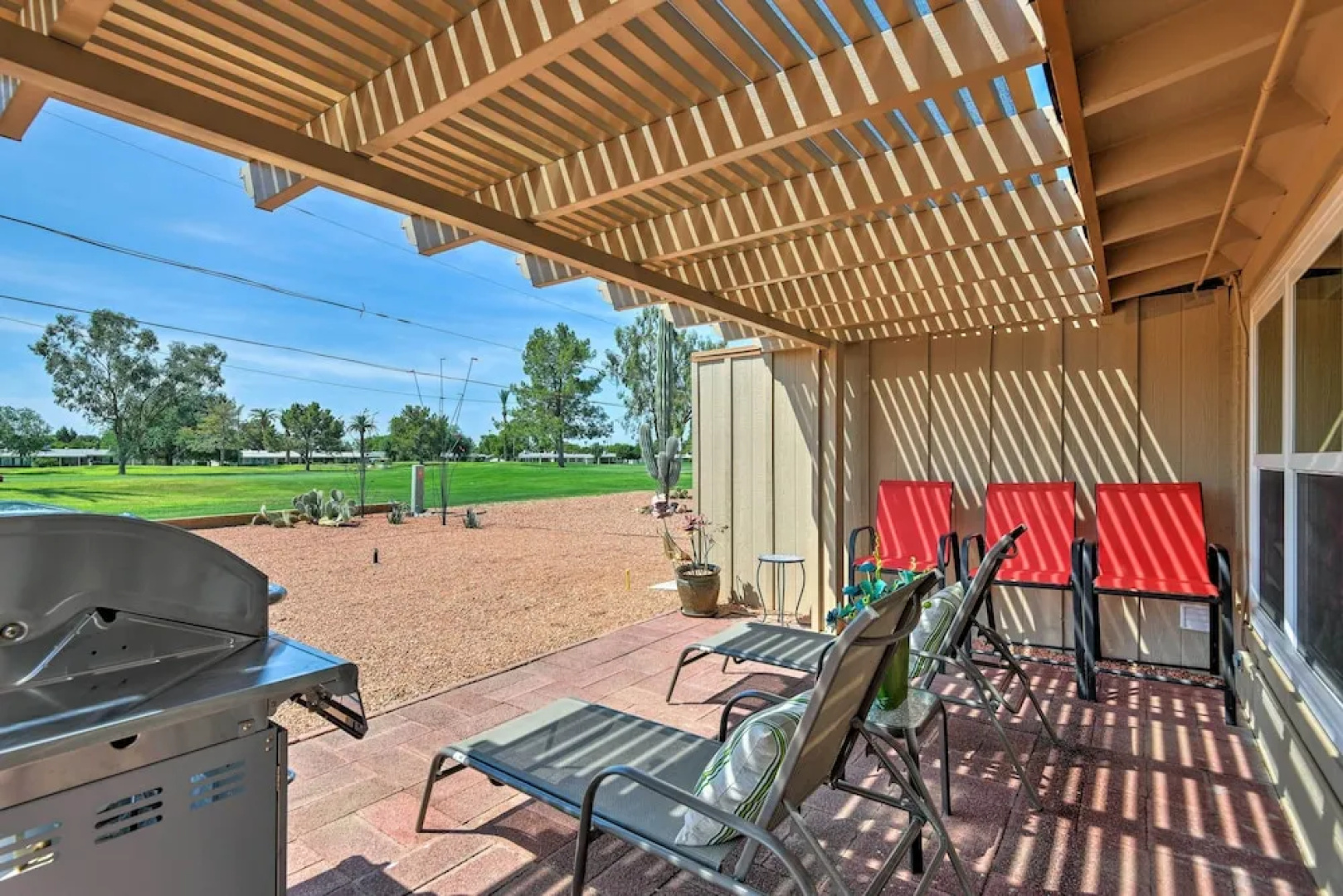 Upscale Sun City Home on South Golf Course