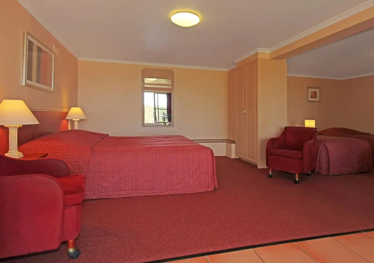 Milton Village Motel