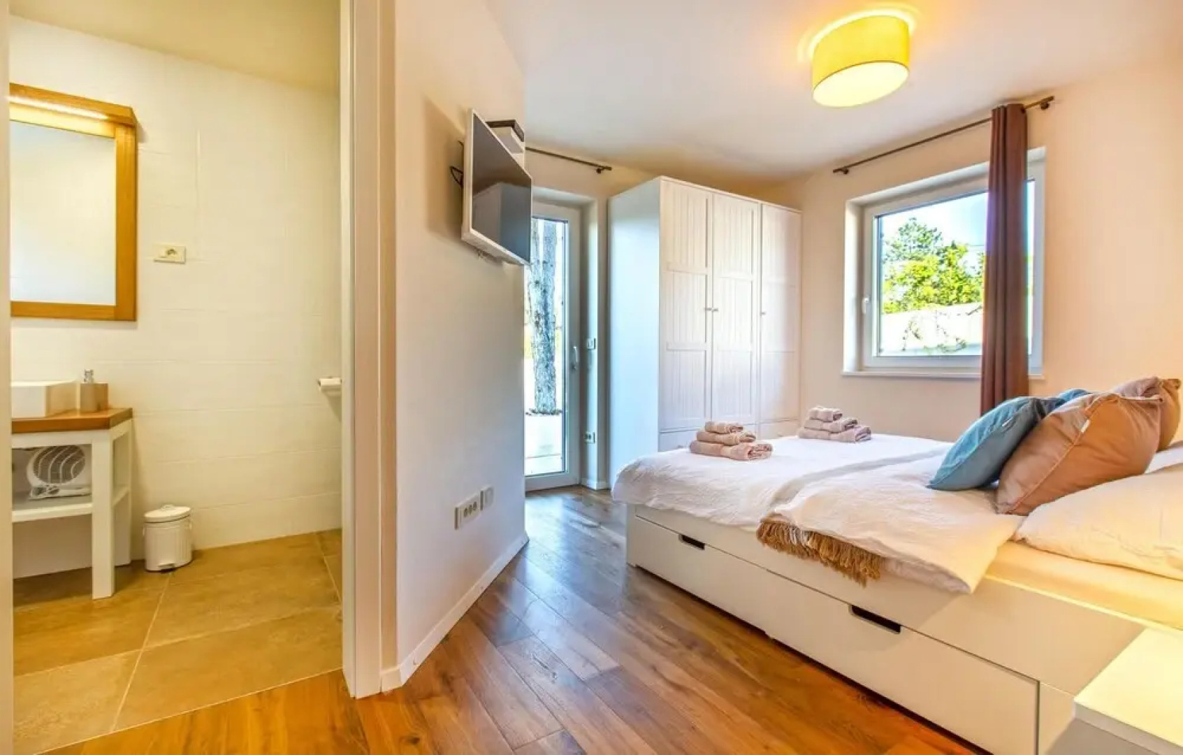 Awesome Home in Gracisce With Outdoor Swimming Pool, Sauna and 6 Bedrooms