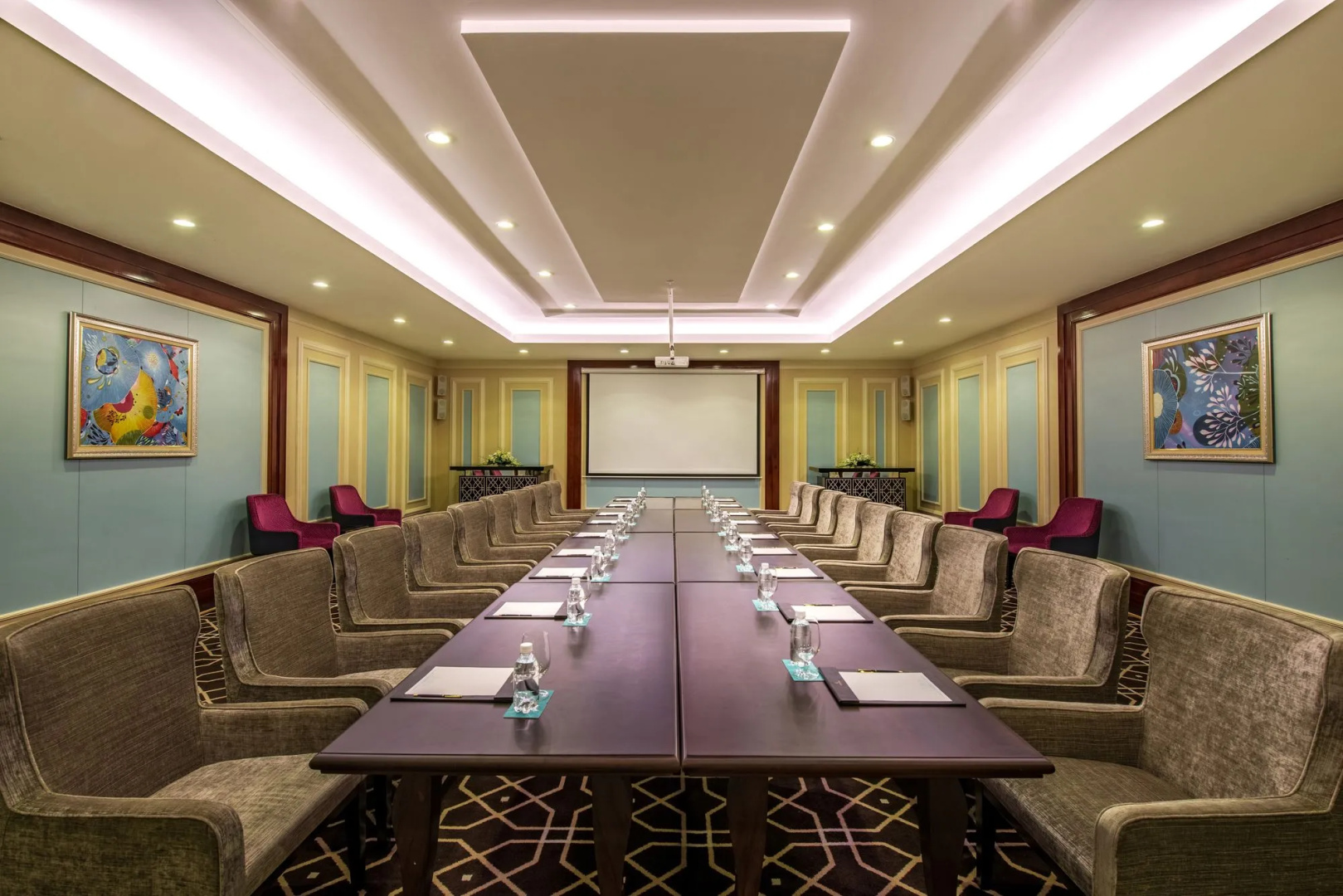 Nha Trang Marriott Resort & Spa, Hon Tre Island