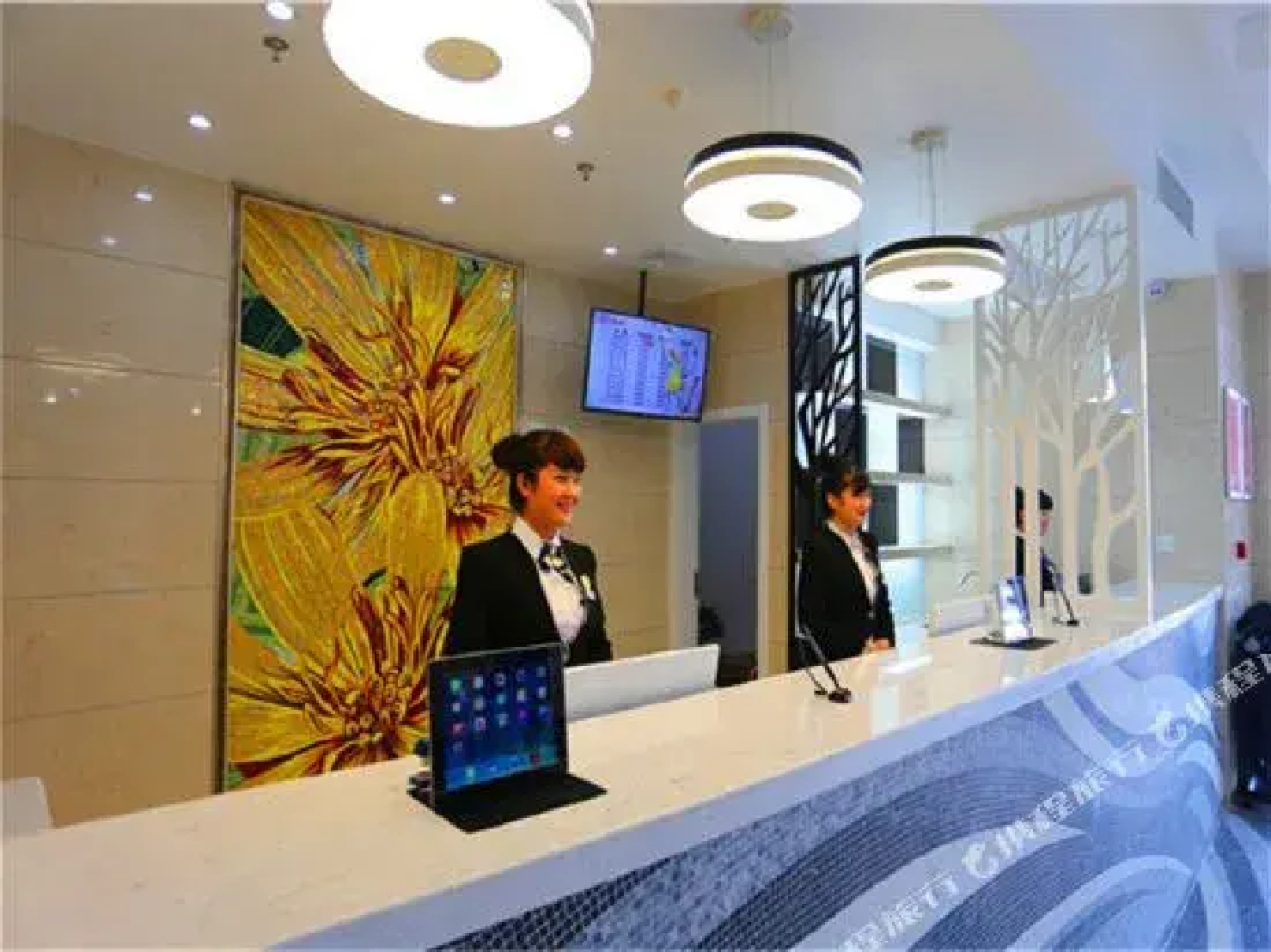 乐客99精品连锁酒店(沙河人民大街店)