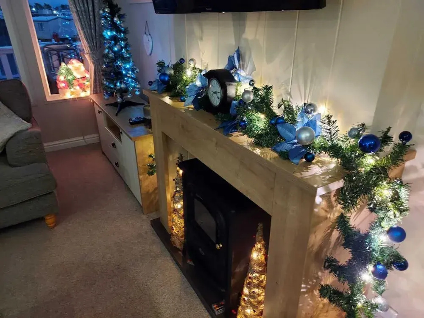 Cayton Pines Lodge at Cayton Bay Holiday Park