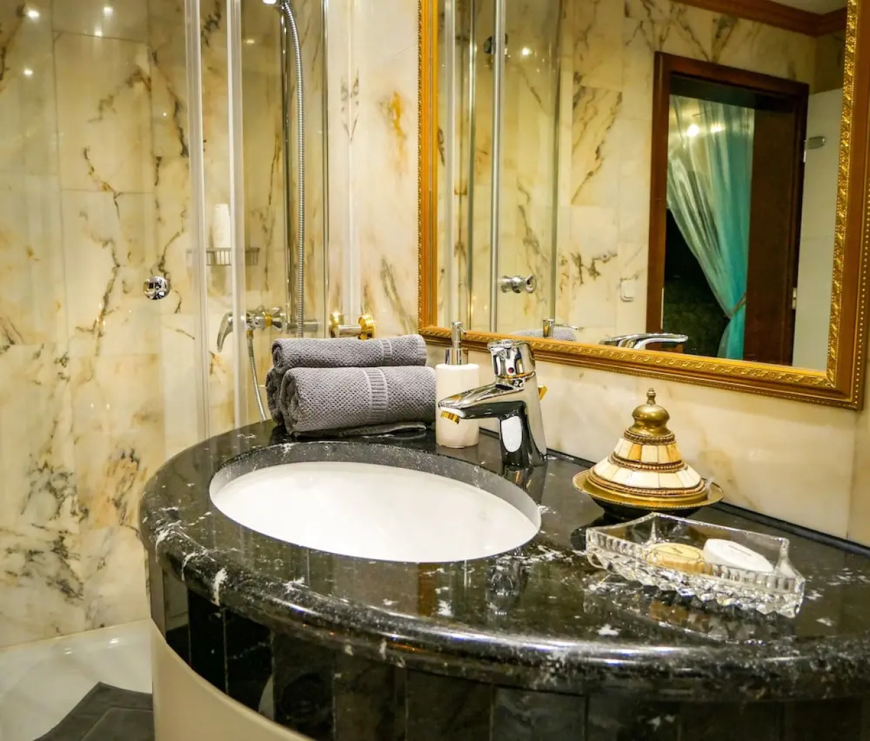 MALINA Luxury Apartments & Spa