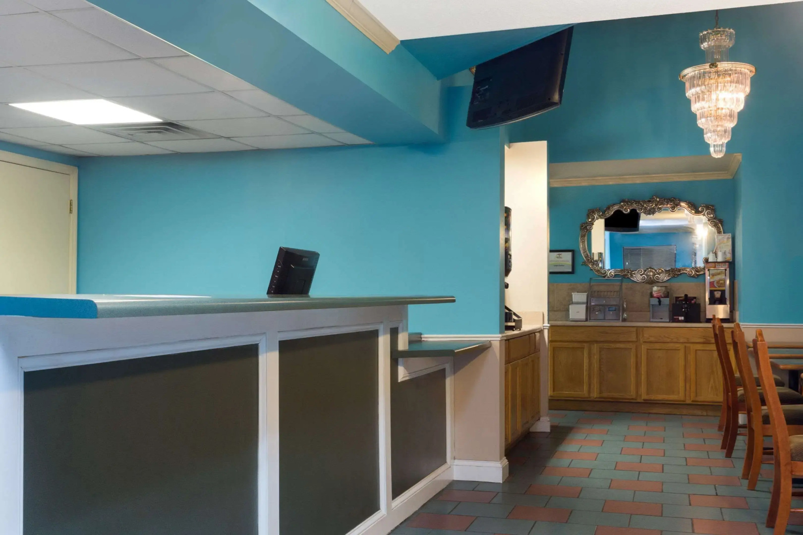 Super 8 by Wyndham Brunswick South/I-95