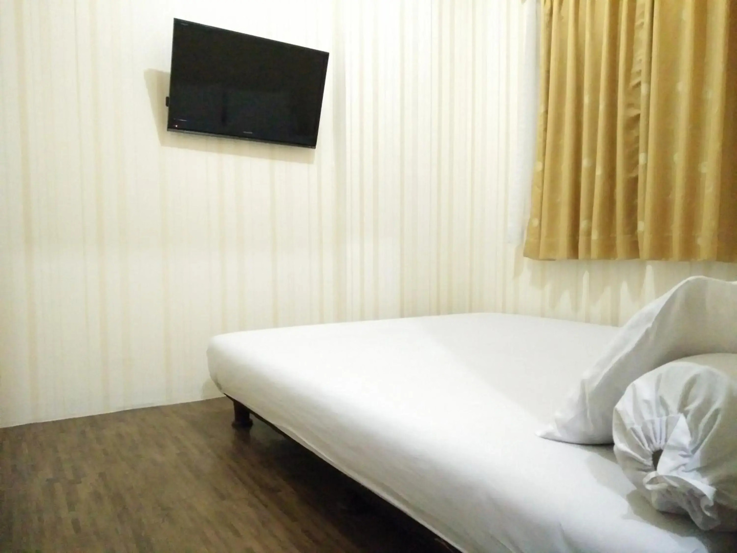 Apartemen The Suites Metro Yudis