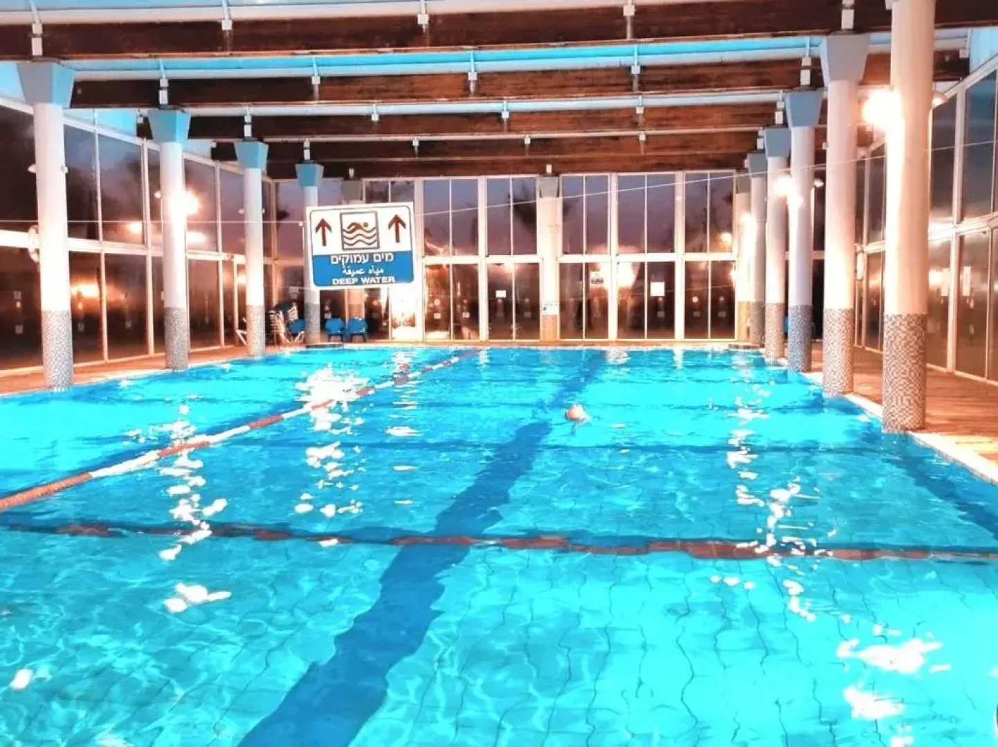 Neot Golf, Ziv's Place