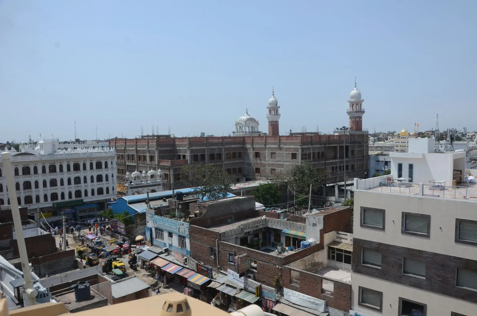 Gurjeet Hotel By Naavagat