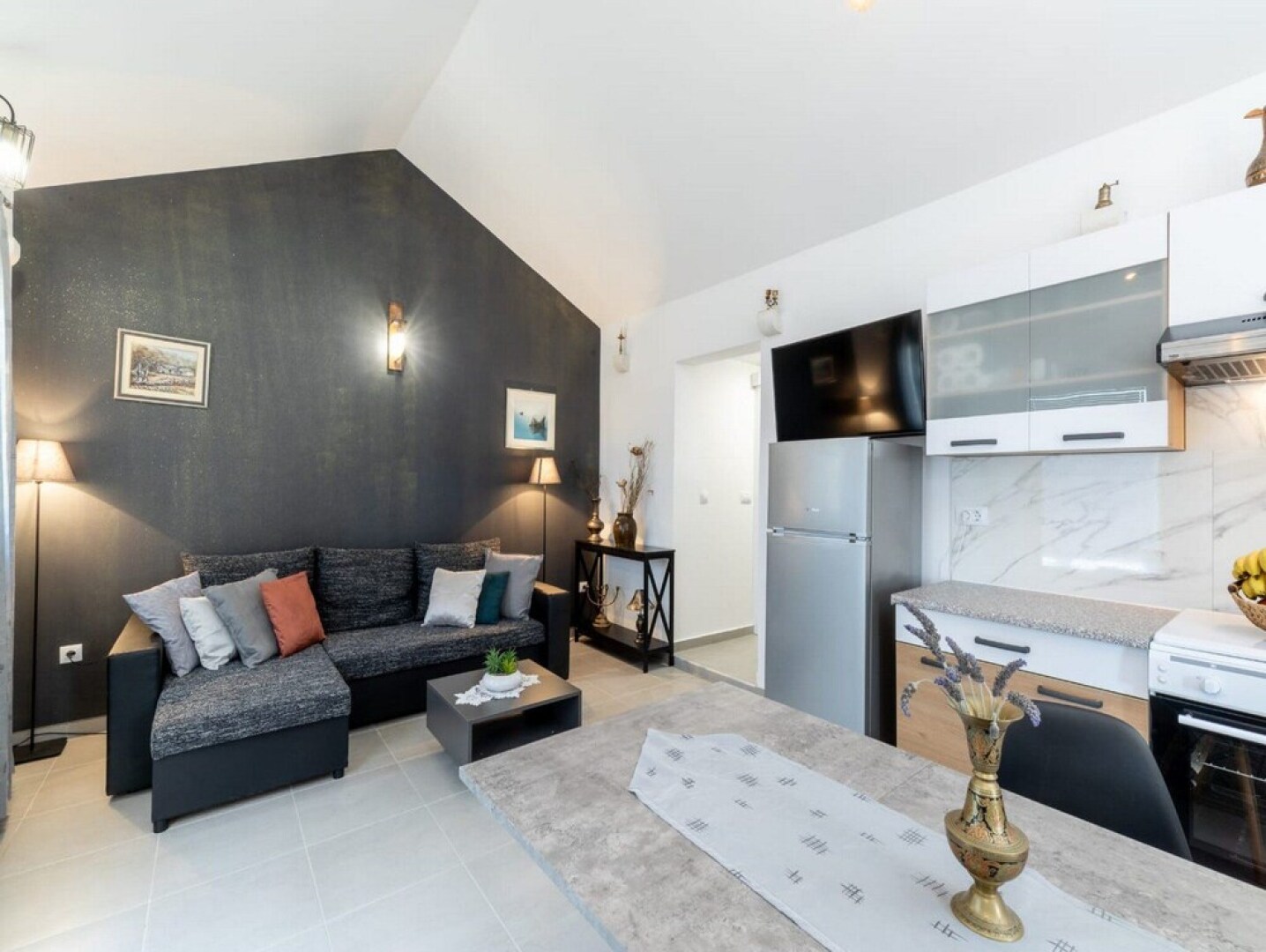 Stone House Prapatna