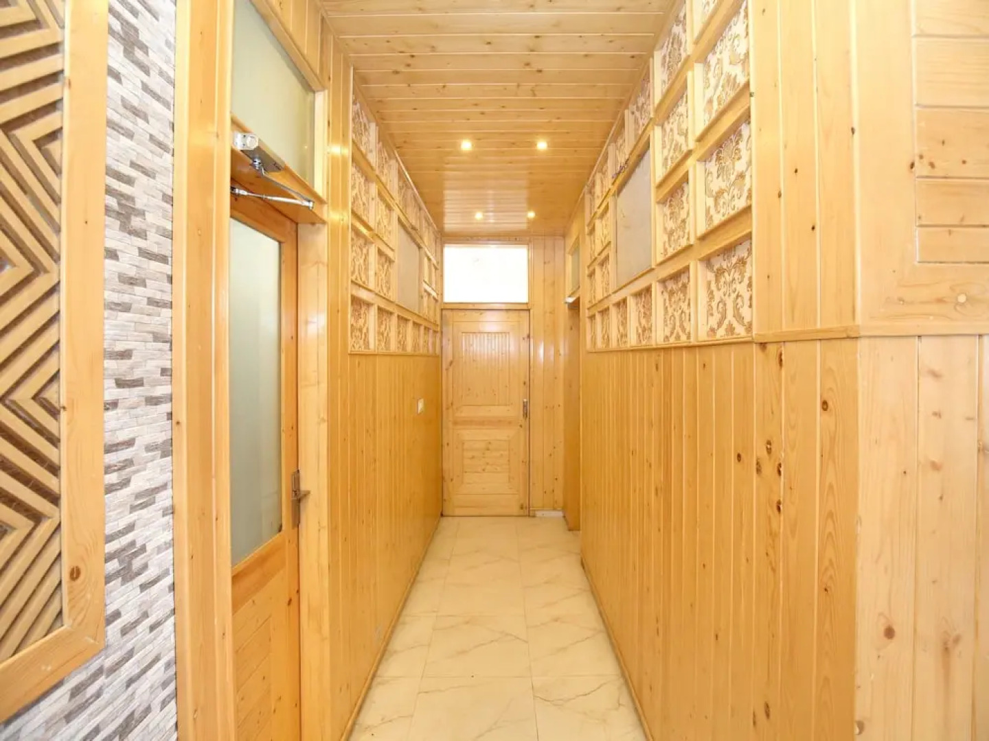 OYO 12170 Home Rustic Villa Kasauli