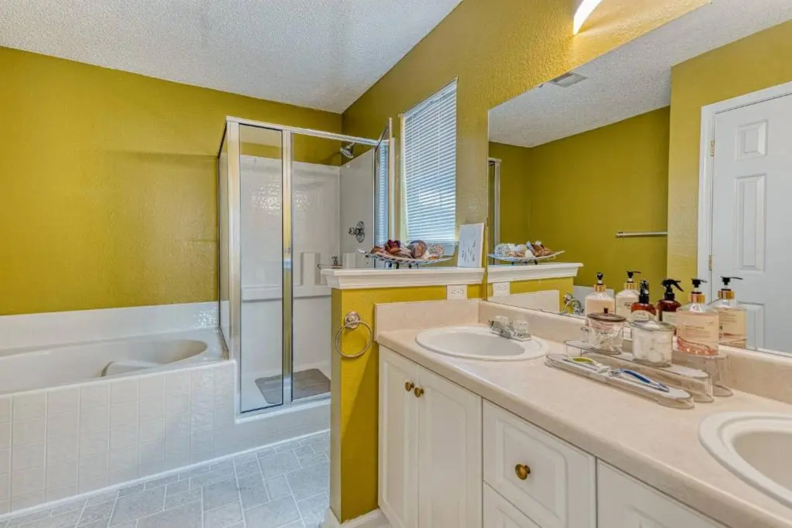 6 Bed Seasoned Family/grad Groups Get Together