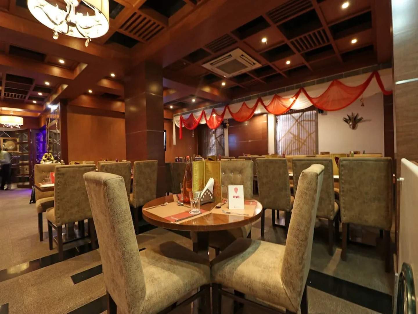 Capital O 3194 Hotel Dayal International