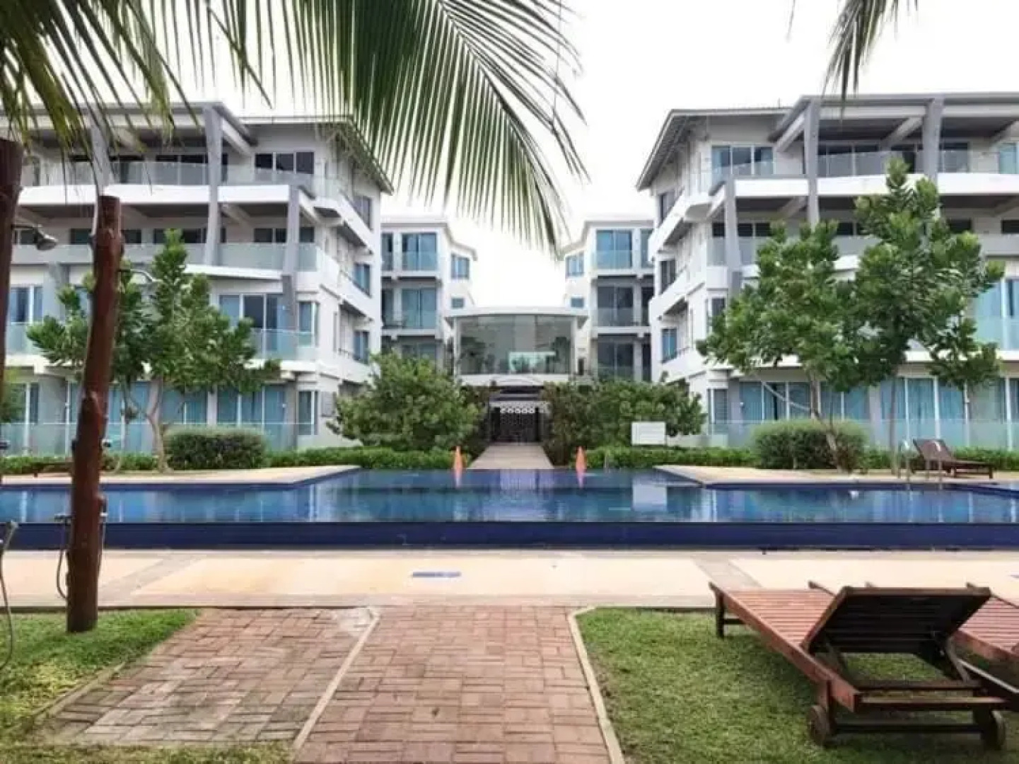 Apartment314 Oceanfront condos Nilaveli