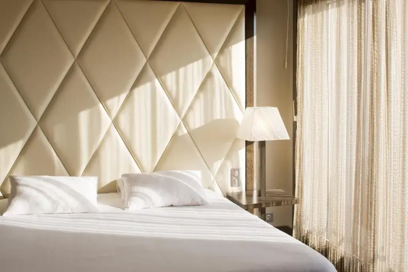 Safari Hôtel - Restaurant l'Hibiscus