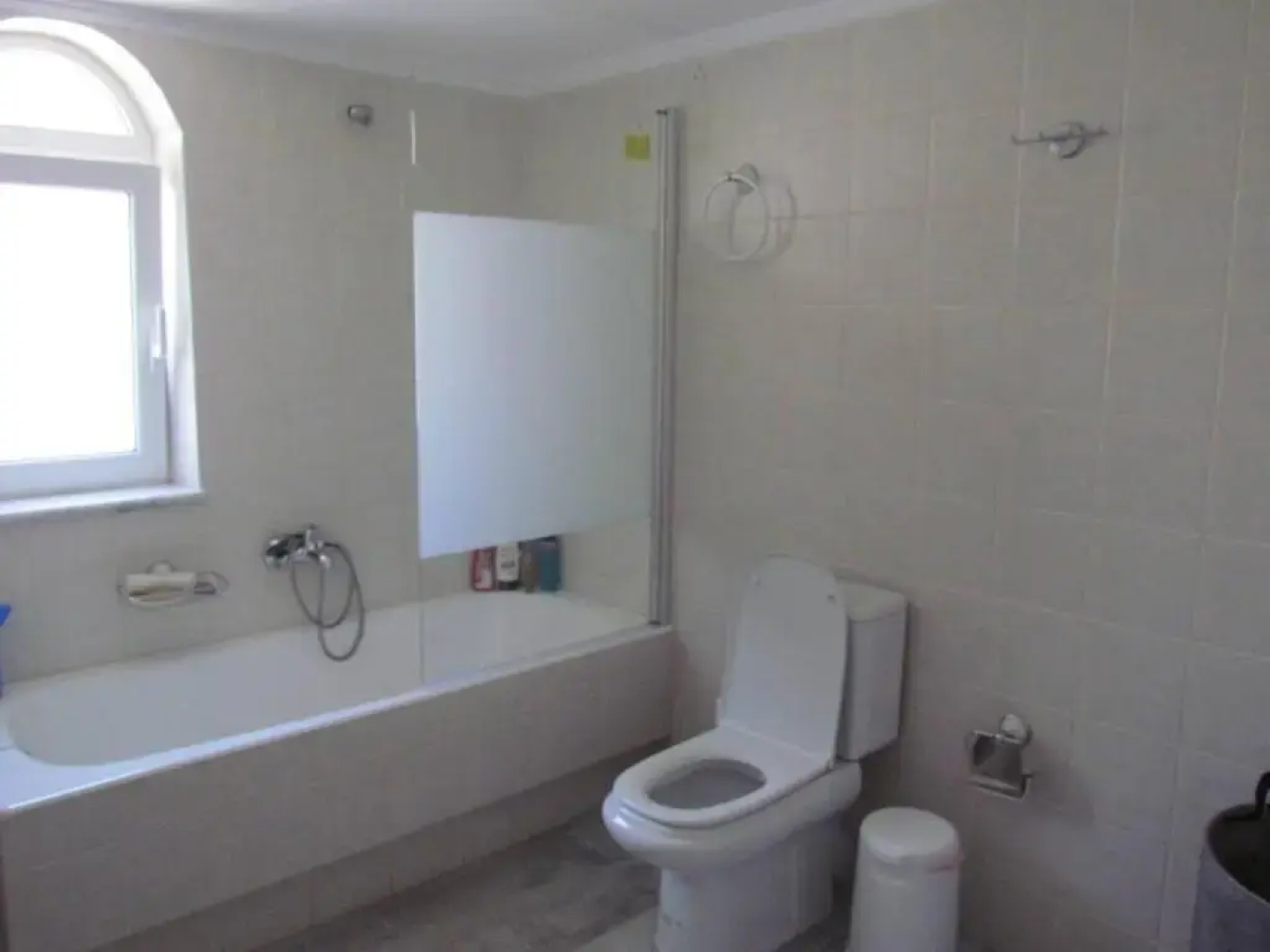 Beautiful 3-bed House in Chania With Garden