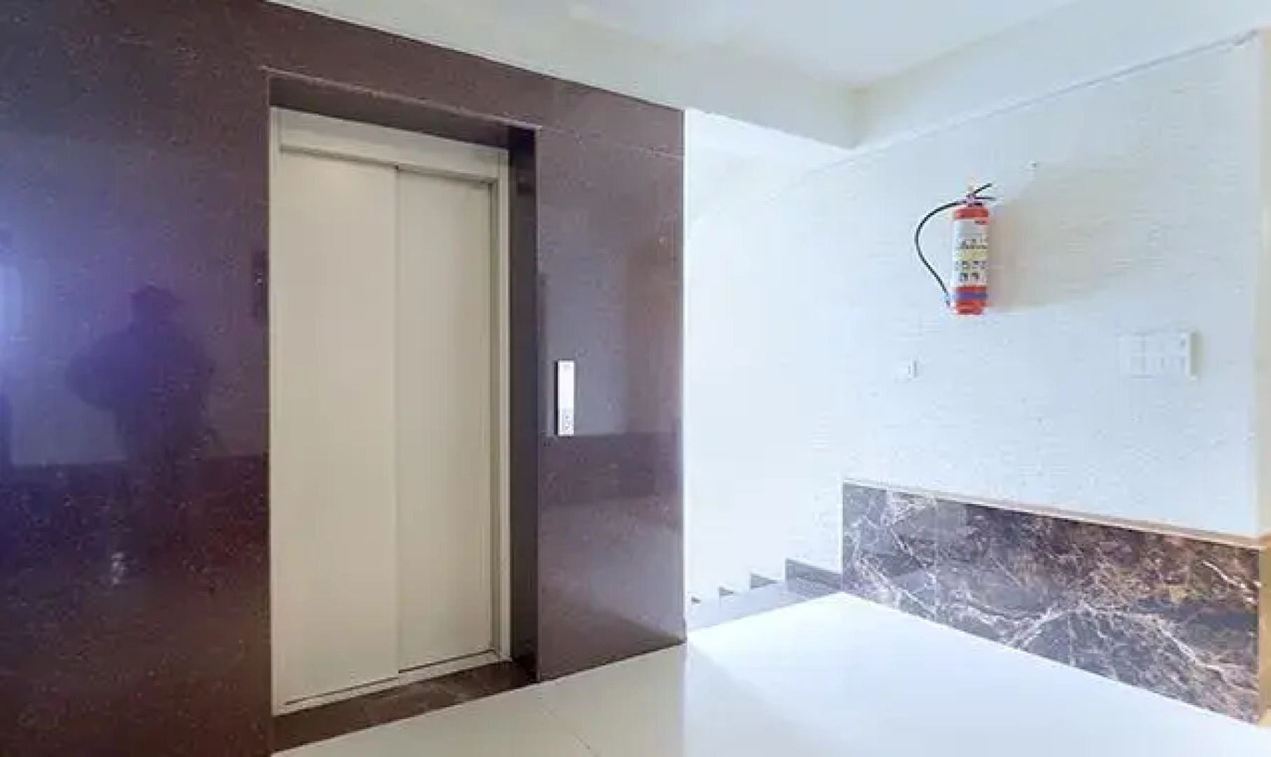 Fabhotel Nera Regency