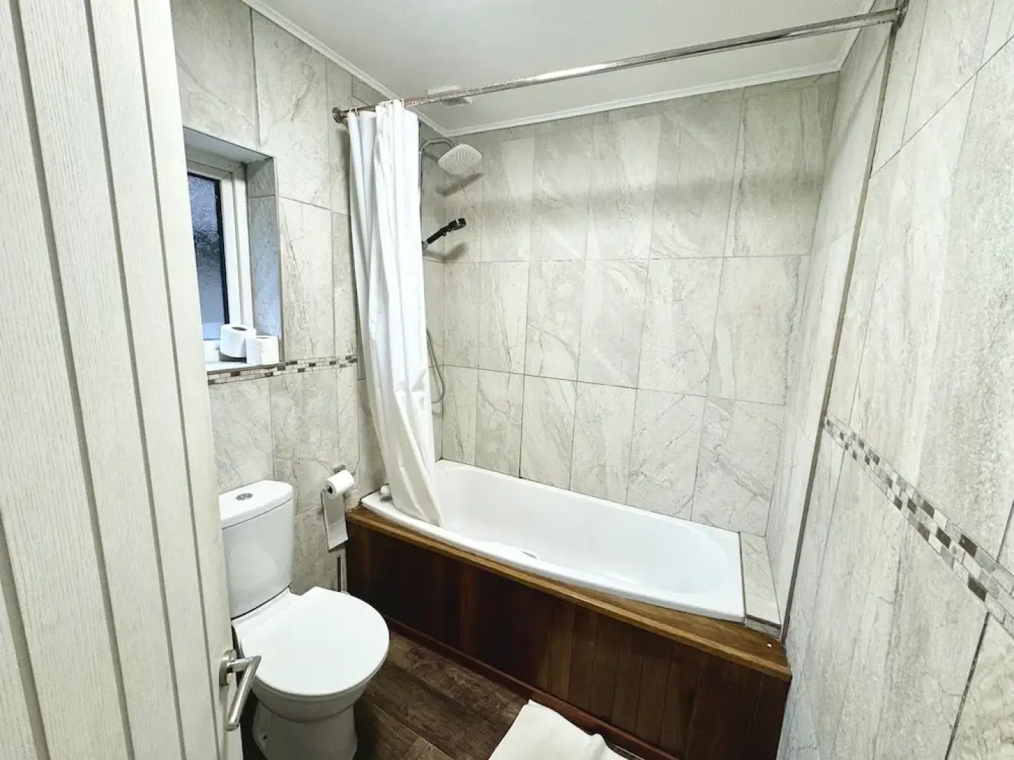 Detached 4beds - Windsor, Heathrow & London Access