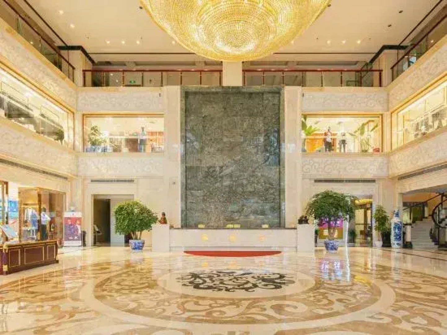 Longxi International Hotel