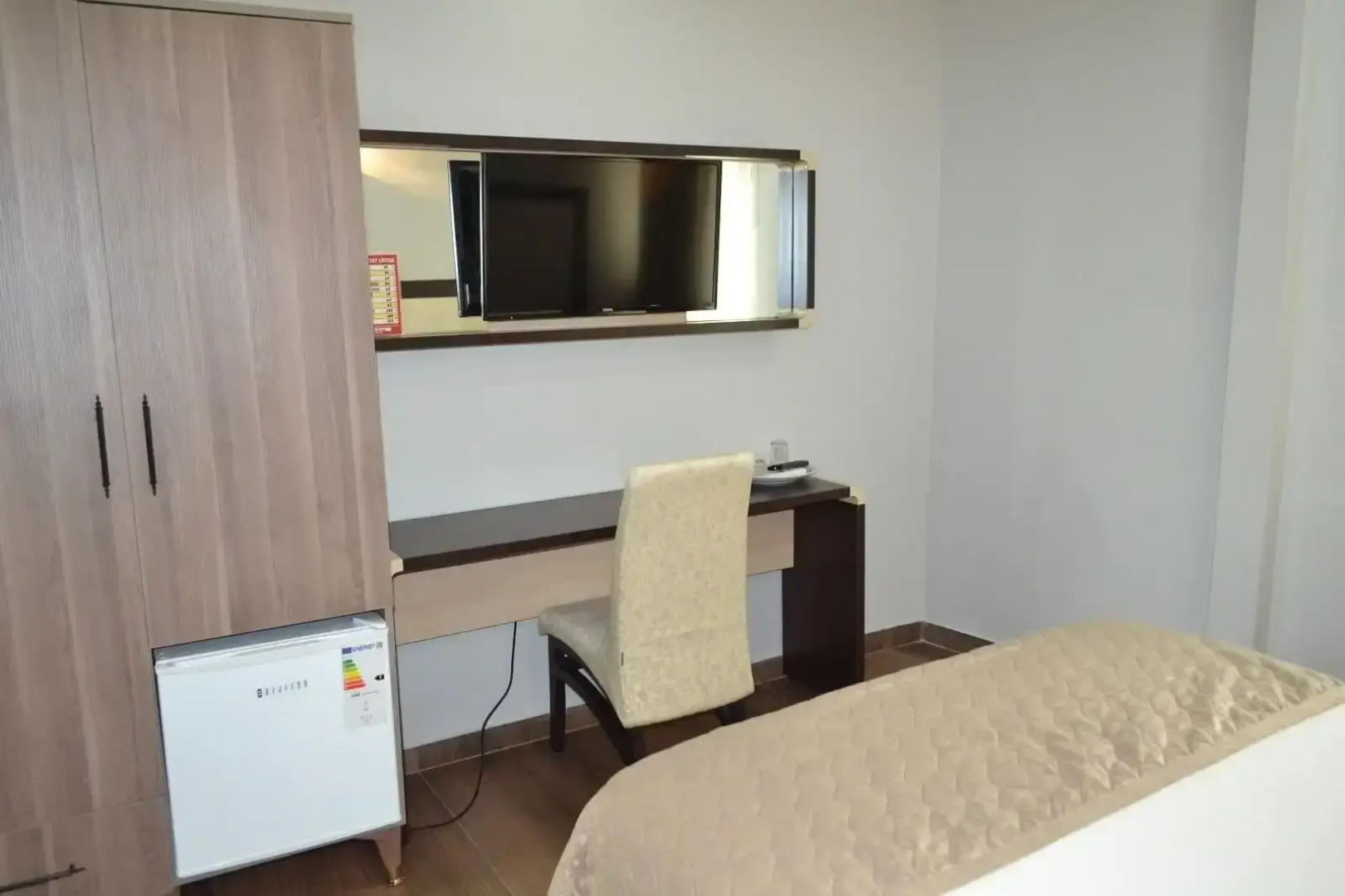 Adana Kucuksaat Hotel